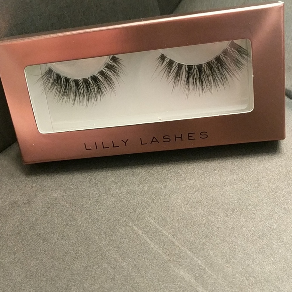 Gaia Lilly Lashes